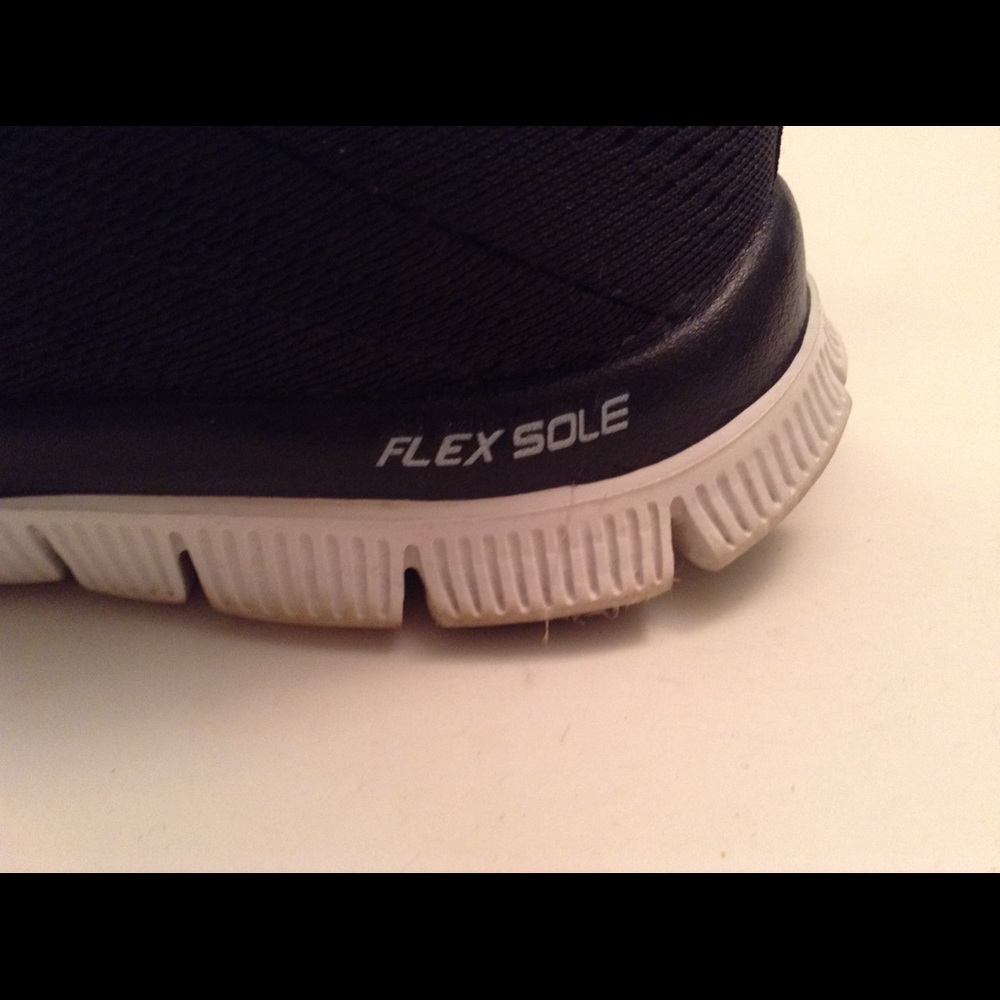 Sketchers Memory Form - image 6